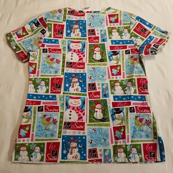 S B Scrubs women's size Small snowman scrub top, uniform EUC - Picture 3 of 4
